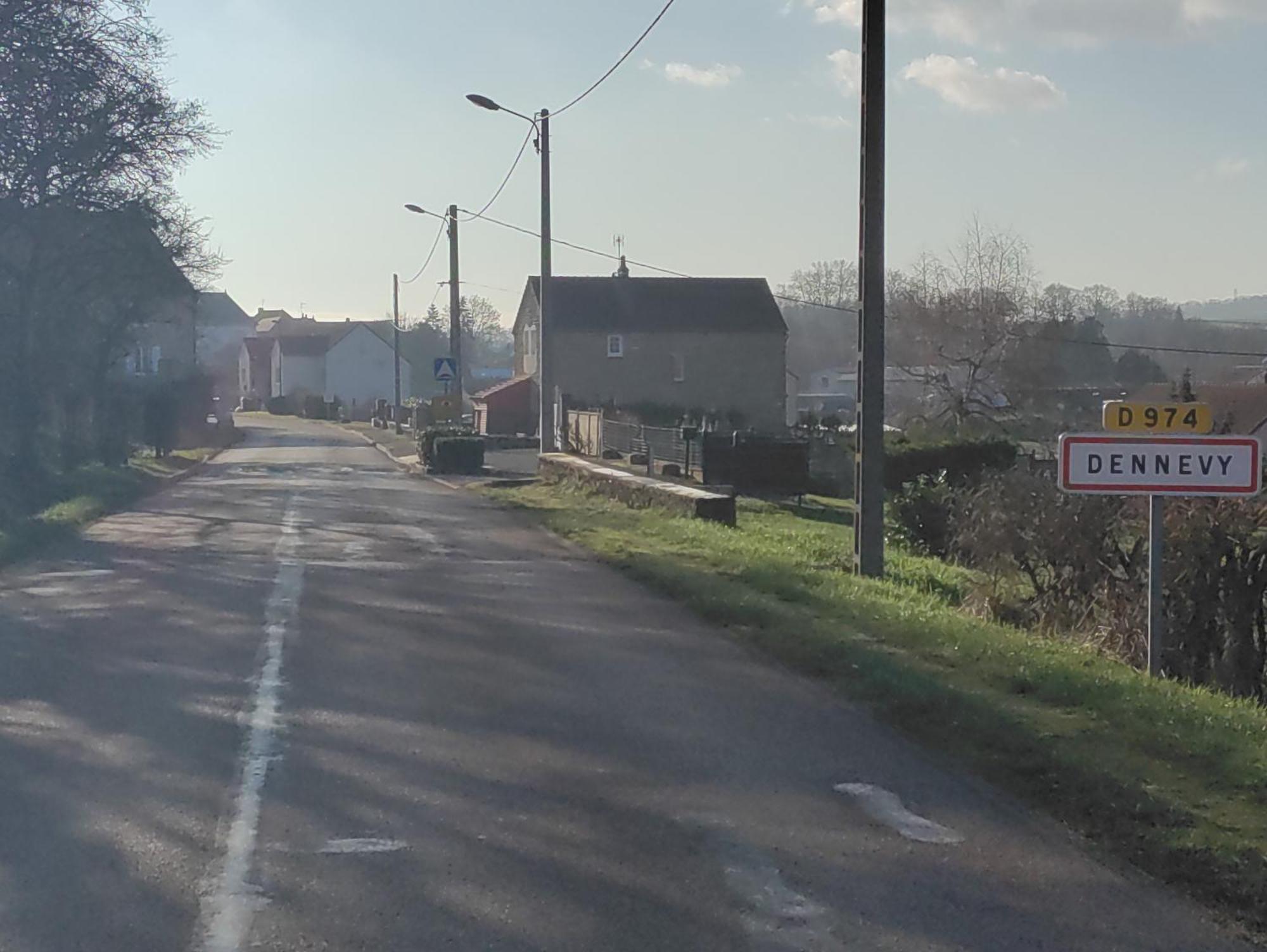 Calme Au Canal De Centre Dennevy ภายนอก รูปภาพ